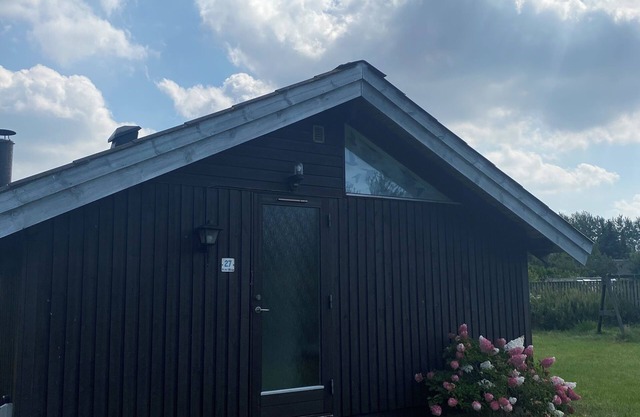 Cozy cottage in Fjordlandet