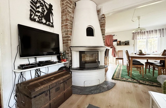 Cozy cottage in Värmland near untouched wilderness and skiing.