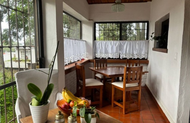 Acogedora Casita en el Bosque