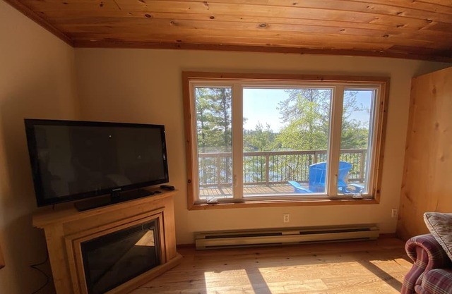 Cozy Cottage on Lac Kipawa