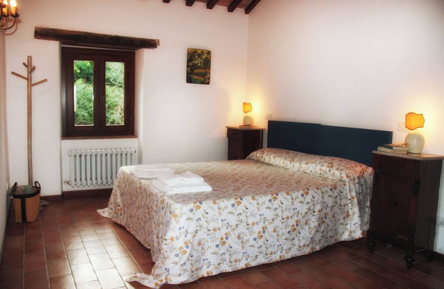Cozy cottage on wine farm