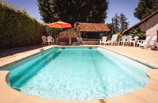 Casa en Vézac con Piscina y Barbacoa
