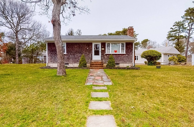 Cozy cottage, WiFi, W/D, A/C, Gas grill, Firepit