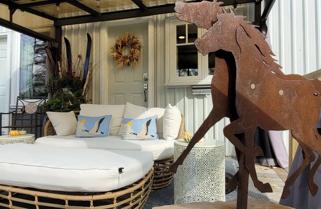 Cozy Country Escape: Pet-Friendly Cabin with Ski & Snowshoe Trails