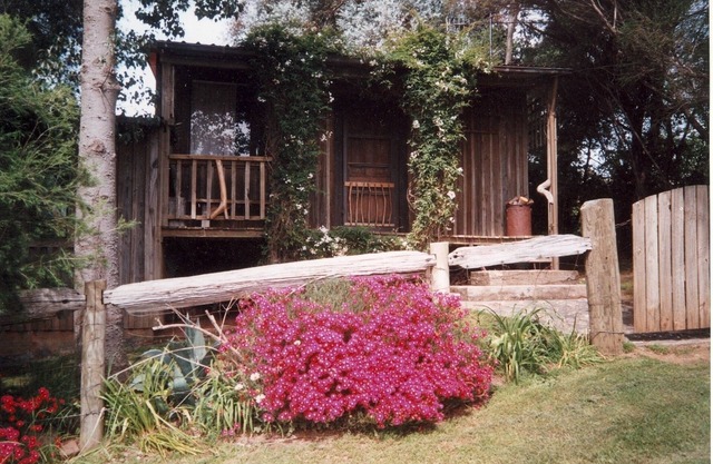 Cozy Country Cottage - the Upper Murray River Area - near Snowy Mountains