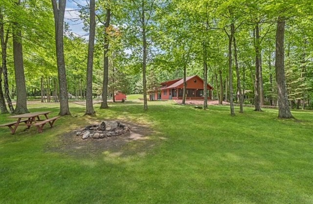 Cozy Crosby Cabin located on Rabbit Lake with great views.