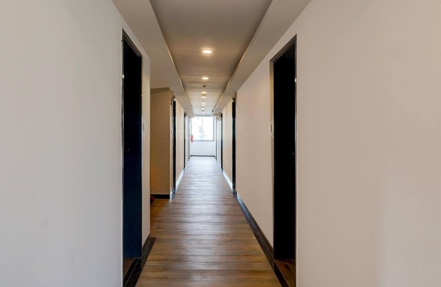 Cozy Deluxe Stays at Balewadi Pune
