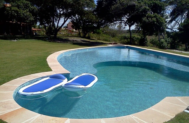 Casa dúplex super acogedora! Con 3 suites y piscina con rayas