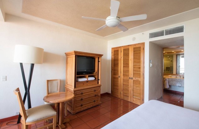 Cozy & Elegant Studio in Puerto Vallarta with Pool & Gym