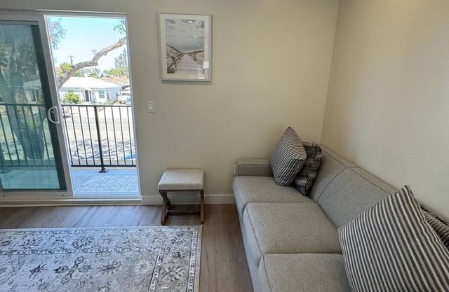 Cozy&Elegant Torrance Apartment with Balcony close to Redondo Beach