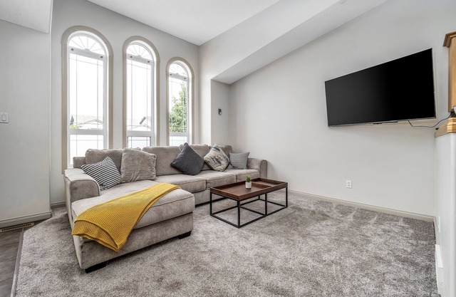 Cozy family friendly home in west Lethbridge