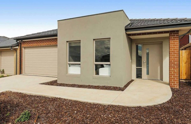 Cozy Family Home in Darley w Everything You Need!