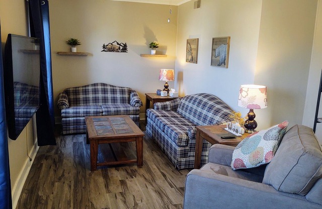 Cozy family home in residential Neighborhood.