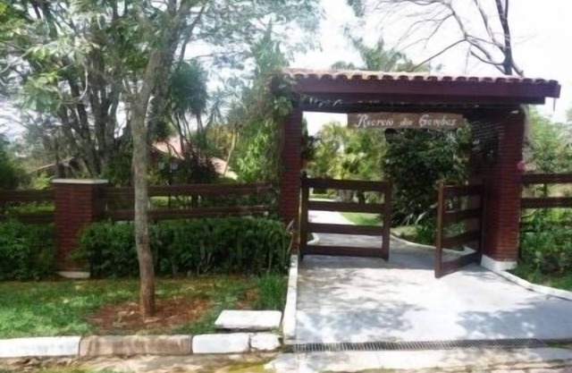 Aconcagua chihuahua en condominio cerrado, con estructura completa de ocio