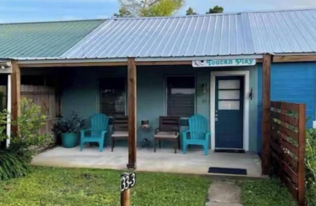 Cozy Fishing Retreat located in Lanark Village