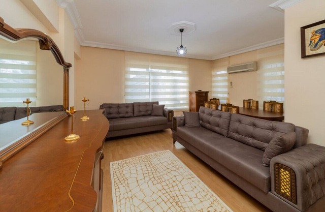 Cozy Flat with Balcony 5 min to Konyaalti Beach