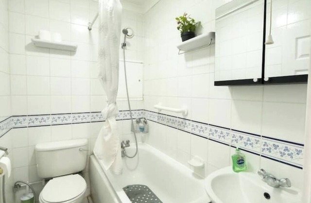 Cozy flat near Hyde Park