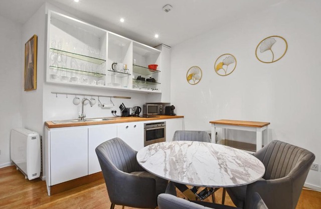 Cozy flat near Kensington Palace