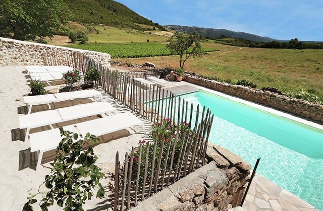 Apartamento en Villesèque con piscina y jardín