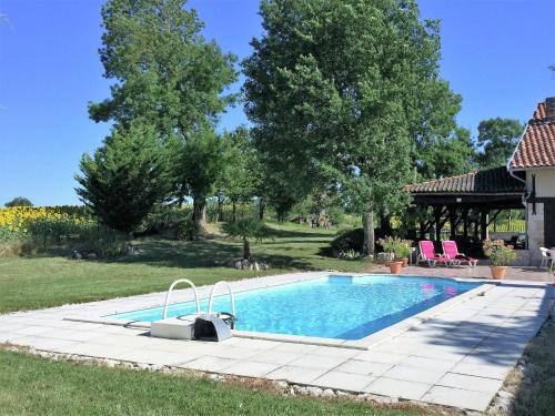 Cozy French Escape in Monfort