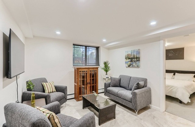 Cozy Garden-Lvl Boulder Retreat-Amazing Views!