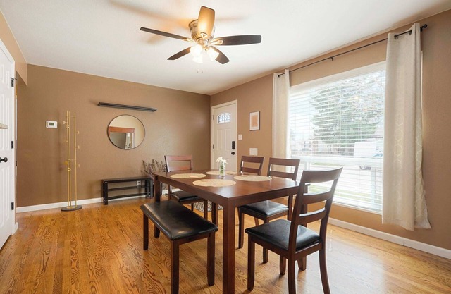 Cozy Getaway Retreat | 4BR | Northglenn