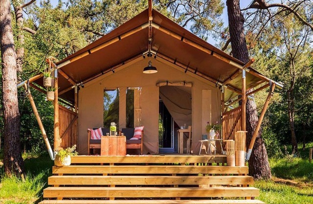 Tienda de campaña glamping en las Ardenas