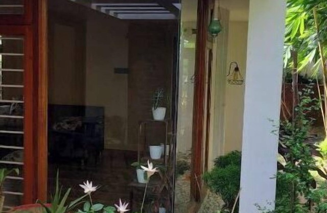 Cozy Glass Villa home. Five minutes walk to the happening Varkala cliff