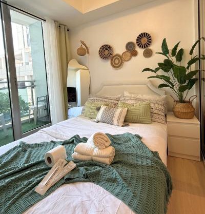 Cozy Green 1 BR unit with Balcony Azure Bahamas South