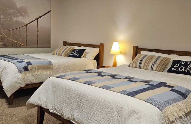 Cozy Guest Suite with Stunning Lake Views & Private Hot Tub