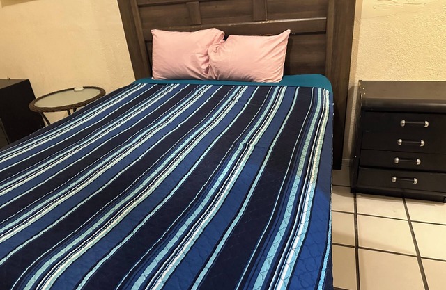 Cozy guesthouse in enjoyable El Paso with fitness room outside, WiFi