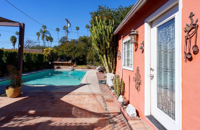 Cozy Guesthouse in the Heart of Glendale