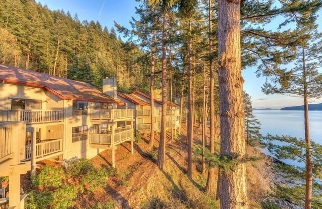 Cozy Harborside Stay | Secluded Orcas Island Getaway- Harborside 2340
