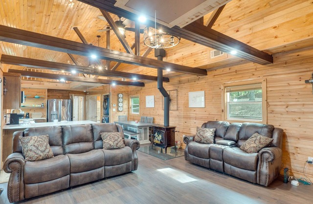Cozy Hemphill Cabin w/ Lake Views & Deck!