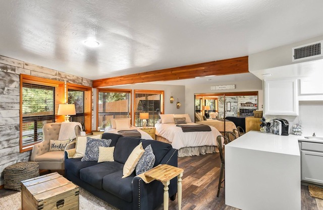 Cozy Hilltop Retreat | Quiet Street | Near Downtown and NAU | Private Forested Setting