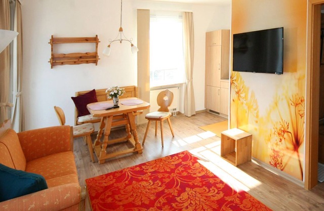 Cozy holiday apartment "Spring" with friendly colors