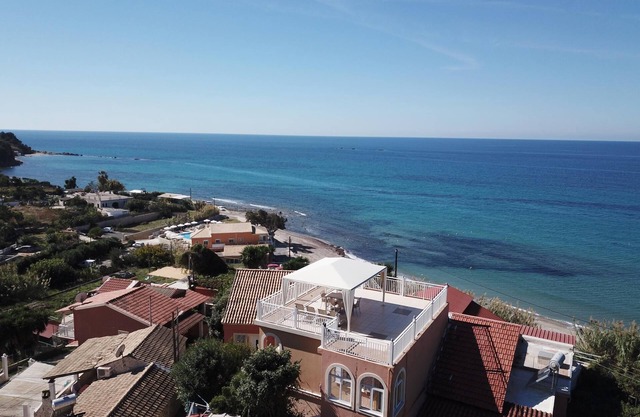 Apartamento en primera línea de mar con fantásticas vistas al mar | Paramonas, Corfú