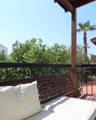 Cozy Holiday Apartment with Balcony