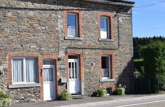 Acogedora casa de vacaciones cerca del bosque de Bovigny