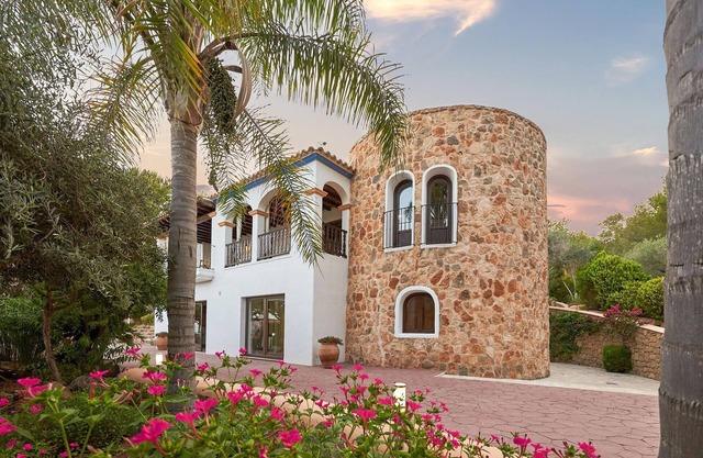 Cozy home in Sant Antoni de Portman