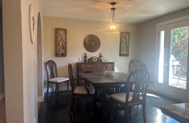 Cozy Home-Away-From-Home in New Dundee