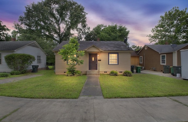 Cozy Home away from Home in Little Rock by RedAwning