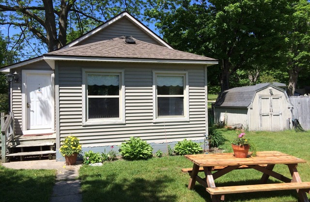 Cozy Home Downtown Frankfort Corto paseo a la playa del lago Michigan