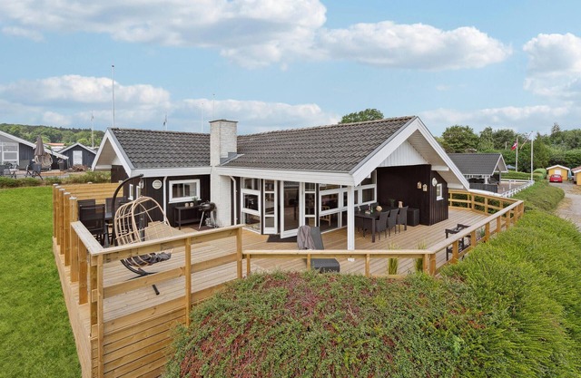 Acogedora casa en Bjert con sauna