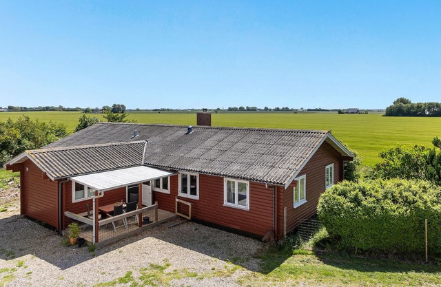 Acogedora casa en Bogense con sauna