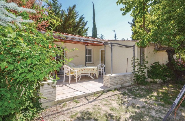 Acogedora casa en Crillon Le Brave con.