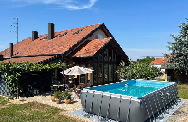 Acogedora casa en Cakovec con sauna