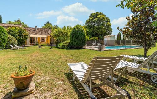 Cozy Home In Pernes Les Fontaines