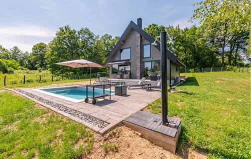 Cozy Home In Gospic With Wi-Fi
