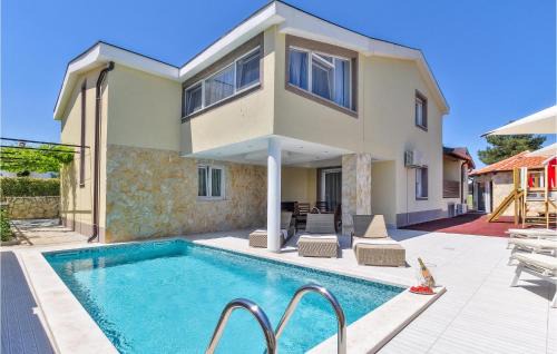Cozy Home In Kastel With Wifi